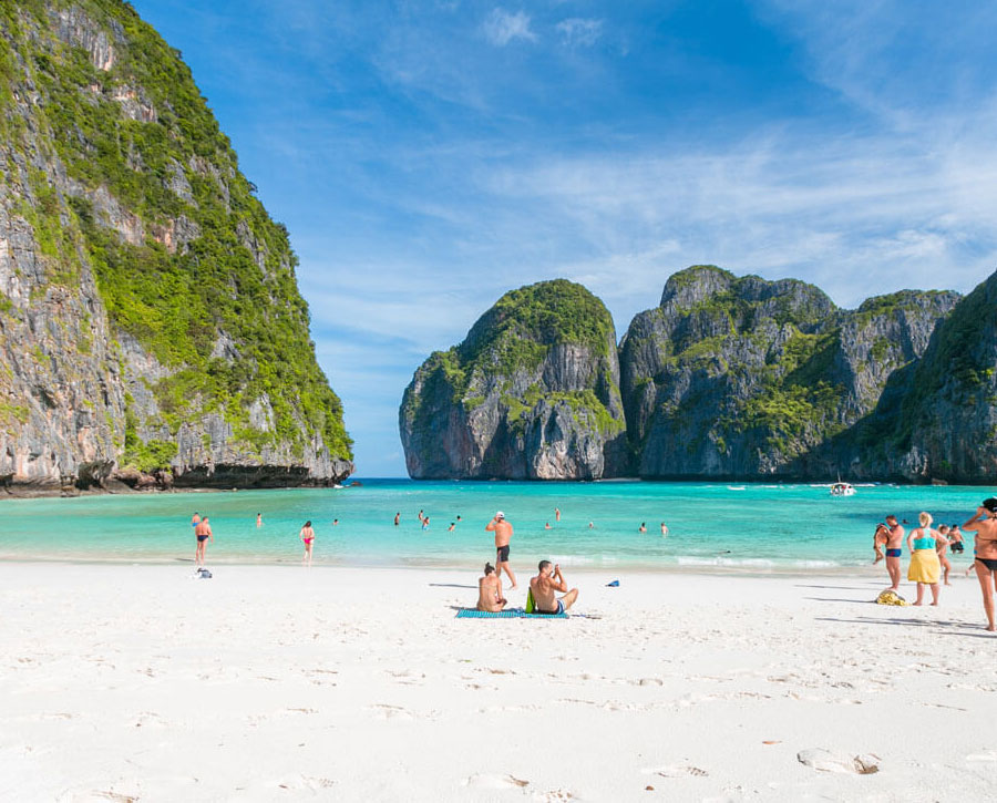 Phi Phi Bamboo SpeedBoat Tour