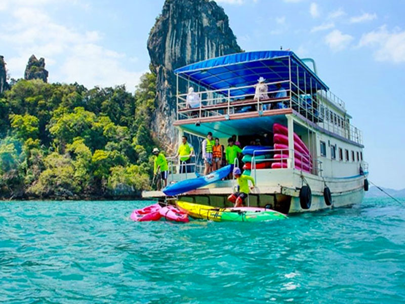 Phang Nga Sea Canoe by Big Boat